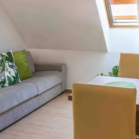 Veszprem, Modern Center Flat Lägenhet Veszprém